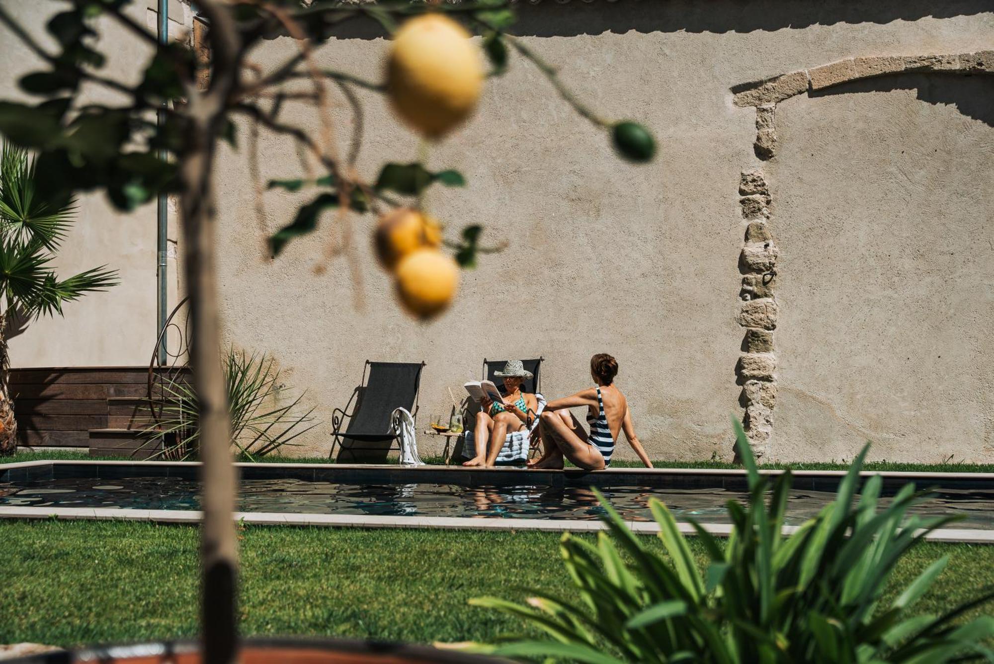Palais Aoma, Hotel Particulier De Luxe En Provence LʼIsle-sur-la-Sorgue Eksteriør bilde