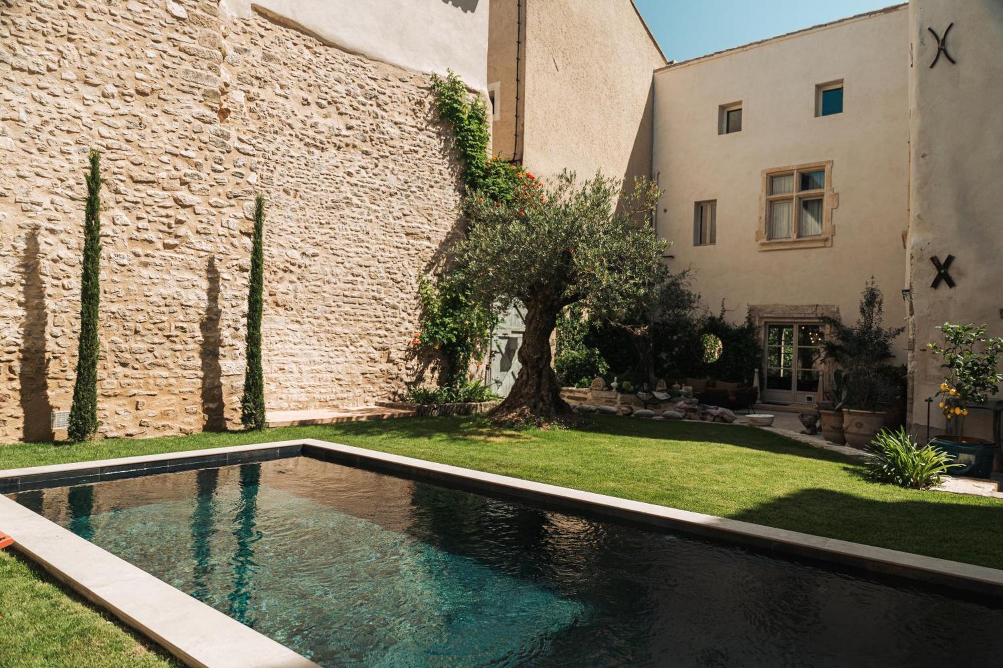 Palais Aoma, Hotel Particulier De Luxe En Provence LʼIsle-sur-la-Sorgue Eksteriør bilde