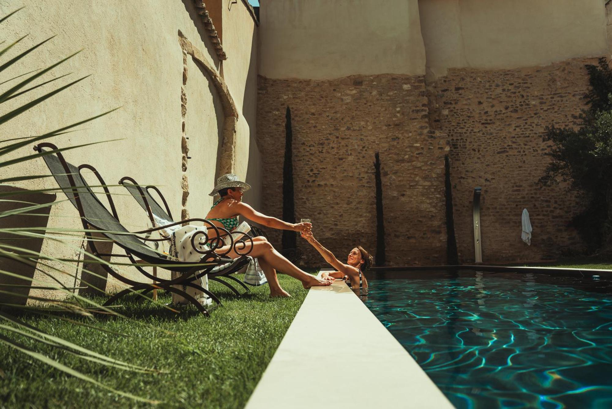 Palais Aoma, Hotel Particulier De Luxe En Provence LʼIsle-sur-la-Sorgue Eksteriør bilde
