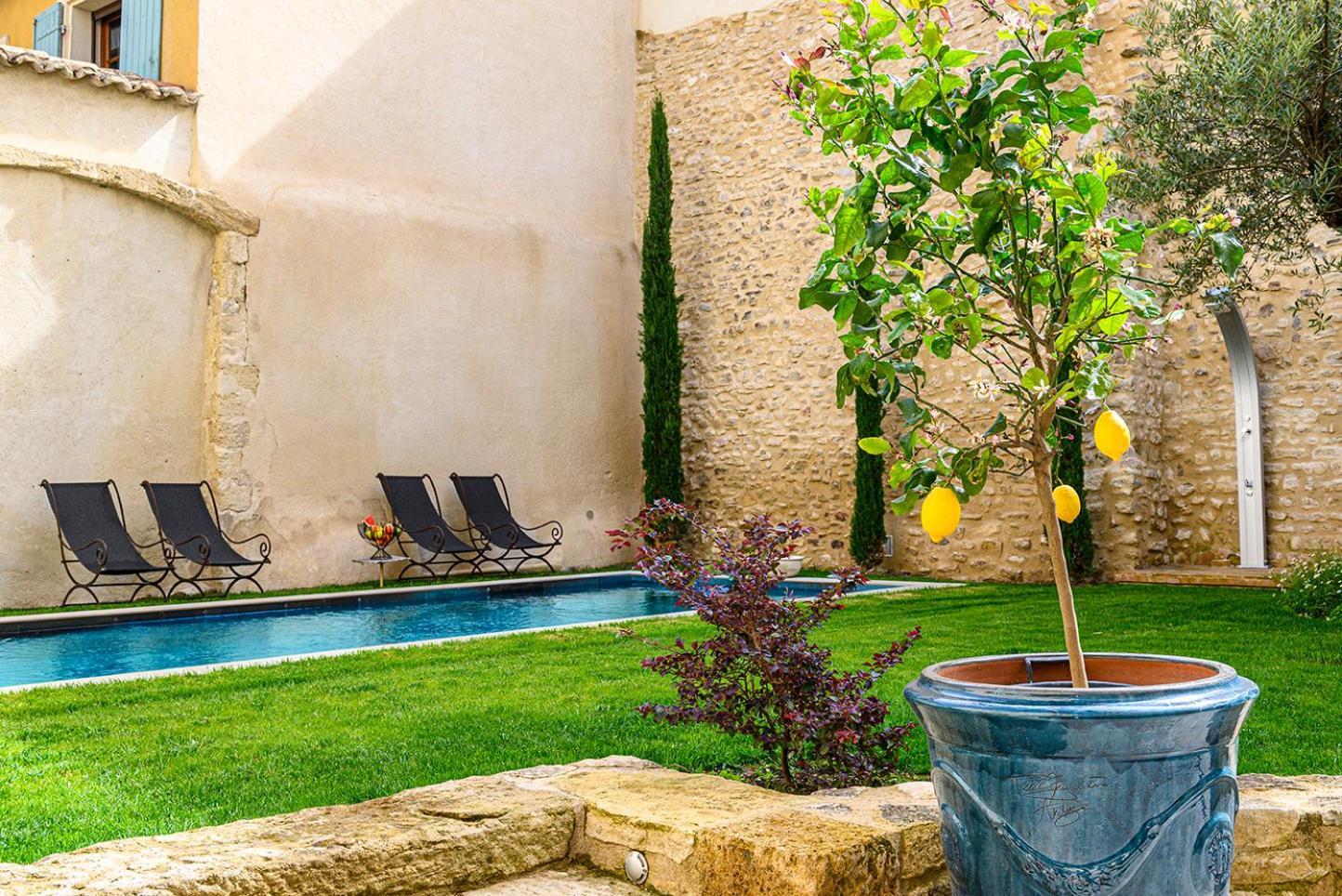 Palais Aoma, Hotel Particulier De Luxe En Provence LʼIsle-sur-la-Sorgue Eksteriør bilde